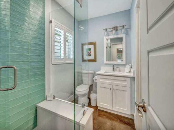 Lido Key Vacation House with Pool Near St. Armands Circle